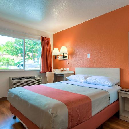 Motel 6-Westminster, Ca - South - Long Beach Area מראה חיצוני תמונה